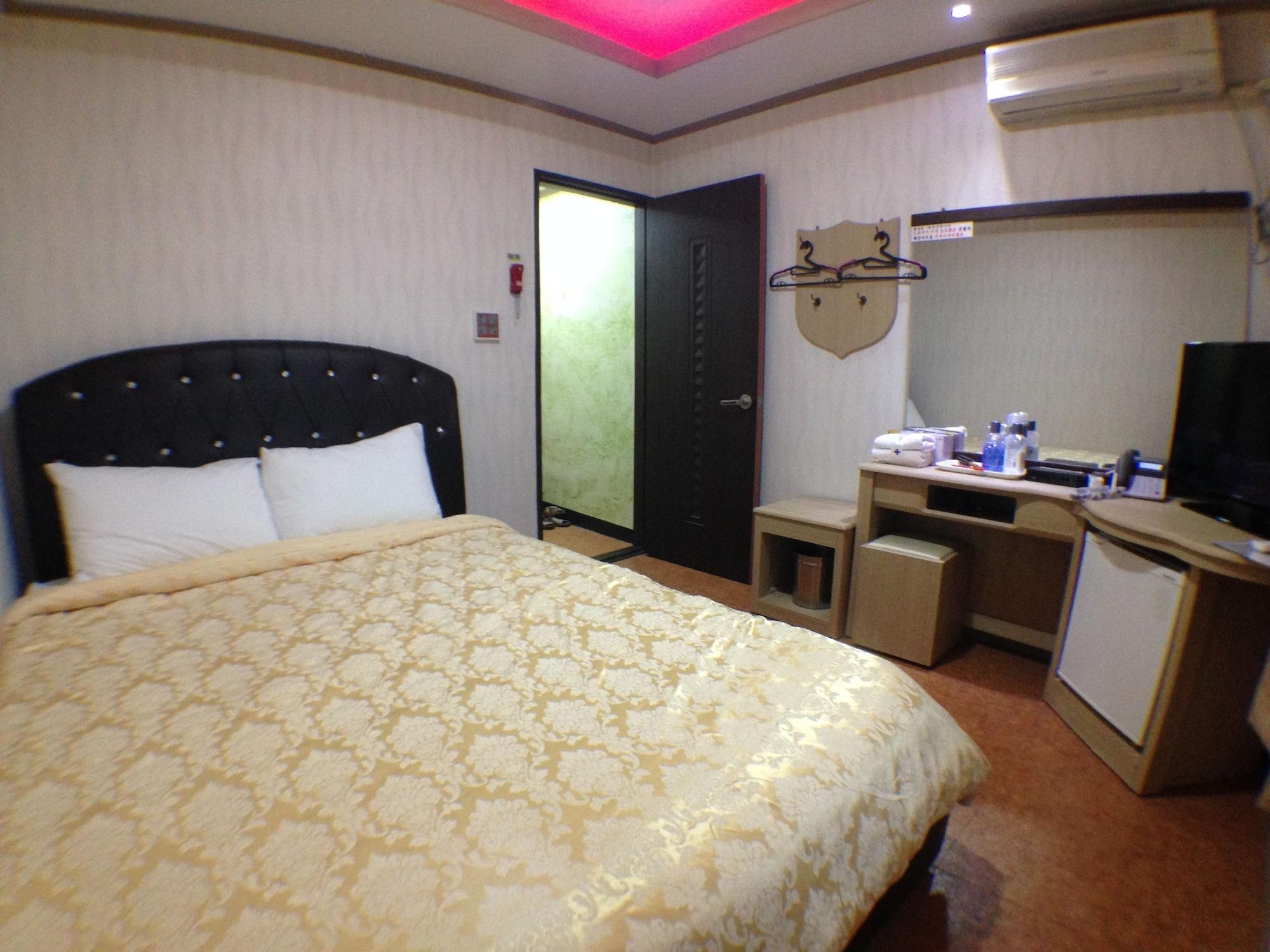 Suanbo Saipan Hot Spring Hotel Chungju Exteriör bild