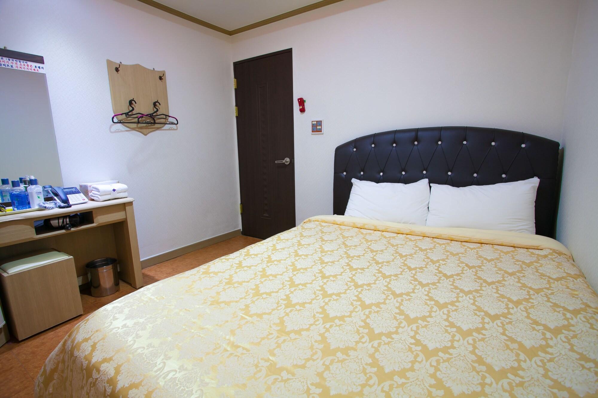 Suanbo Saipan Hot Spring Hotel Chungju Exteriör bild